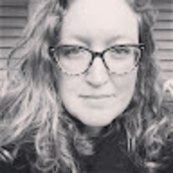 Meet your Posher, Carrie - Picture 1 of 1